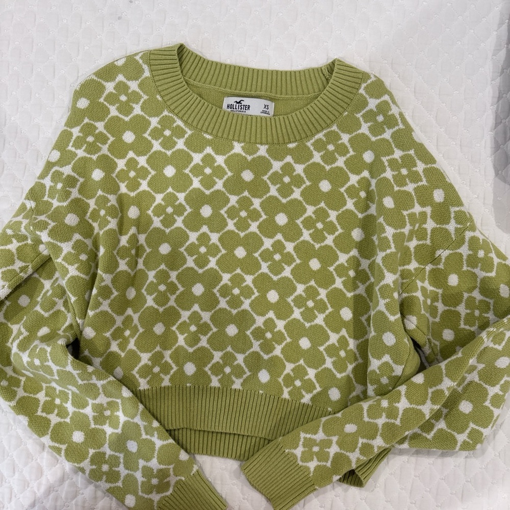 Hollister Sweater